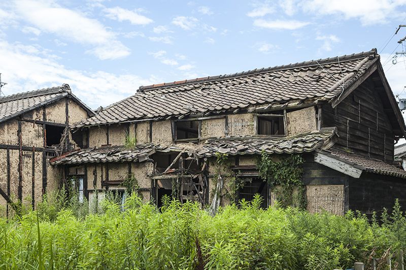 khách sạn bỏ hoang khách sạn bỏ hoang